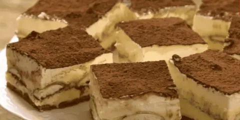 Pyszne ciasto kapitańskie, idealne na deser. Ten przepis na ciasto kapitańskie zachwyci każdego!