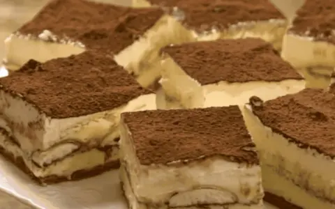 Pyszne ciasto kapitańskie, idealne na deser. Ten przepis na ciasto kapitańskie zachwyci każdego!